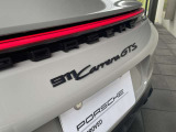 経験・知識豊富なセールススタッフと、熟練のサービススタッフがご案内致します。