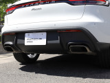 車両に関するお問合せは、ポルシェセンター神戸 六甲アイランド認定中古車センター TEL 078-846-3441までご連絡ください。