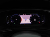 デジタルメータークラスター【Digital Cockpit Pro】付き車両。メーター内にナビゲーションが表示されます。