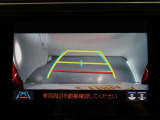 バックガイドモニターで、後方を確認しながら安心して駐車することができます。運転初心者も熟練者も必須の機能ですよ!