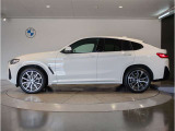 【BMWの伝統】時代を超える美しさ。磨き抜かれたエアロダイナミクスが瞳を奪う。一目で伝わるスポーティーなプロポーションは、BMWの走行性能を生み出すのに欠かせない要因の一つです。