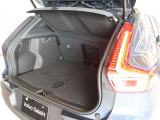 荷室は460Lの容量があり、リアシートを倒すことで1336Lまで拡大可能です ラゲッジはスクエアなスペースが確保されており、旅行でも乗車人数分の荷物を積み込むことができます