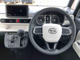 運転中も見やすいメーター。