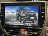 【メーカー純正ナビ】インテリアに溶け込むスタイリッシュな「専用設計」メーカーナビを装備♪視認性や操作性など基本性能にも優れ、より上質なカーライフをお楽しみいただけます。