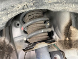 お車を安心してお乗りいただく為には、足回りの定期点検が欠かせません。サービスサポート(有償保証)では無料点検もご提供しており、安心のカーライフをお過ごしいただけるサポート体制が整っています。