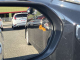 ブラインドスポットモニター★後方側から接近してくる車両を検知して危険をお知らせしてくれます。