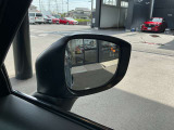 オレンジの点滅で後ろからきている車など、教えてくれます♪