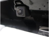 バックカメラが付いているので後方確認が非常にしやすいです。今や運転初心者も熟練者も必須装備!ついていて損はないですね♪
