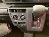 納車前にはプロのメカニックが、各部の点検を行います。ディーラーにしか出来ない品質、そしてサービスできっと満足していただけると思います!