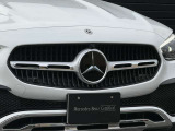 メルセデス独自の厳しい基準をクリアした、確かな品質を持つ中古車。走行距離無制限保証や24時間ツーリングサポートで、メルセデスライフに安心をご提供致します。