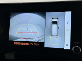 バックモニター付なので後退時に後方が見えるので安心。 車は構造上、死角がたくさんなので万が一を考えると必須ですね。 あくまで補助の為の装備、バックは目視で確認する事が重要ですよ。