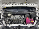 【エンジンルーム】エンジンの調子は良好です!ご納車前にはしっかりとオイル交換・その他油種類の点検補充をさせて頂きます。また、ガリバーでは修復歴のある車は販売いたしません。