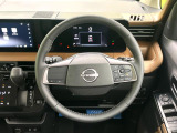 【純正革巻きステアリング】上質な革を使用することで、手にしっかり馴染みとても運転しやすいハンドルです♪