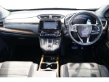 操作性に優れた運転席となります!小物入れや各ボタンの配置にこだわり、使いやすいです!座り心地もよく視認性も良好なのでロングドライブもお任せ下さい!