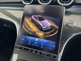 メモリー付きパワーシートが装備されている車両はシートの位置・ドアミラーの角度・ハンドルの位置を3名まで記憶出来ます。