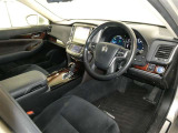 見通しのよいすっきりとした視界で、誰でも運転しやすいです。運転のしやすさは疲れにくさにも繋がりますよ♪