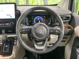【純正革巻きステアリング】上質な革を使用することで、手にしっかり馴染みとても運転しやすいハンドルです♪