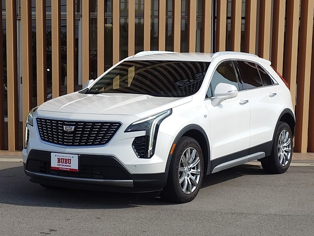 XT4 プレミアム 4WD