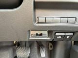 今や欠かせない装備となったETC2,0車載器!ビルドインタイプなので、運転の邪魔にもなりません♪