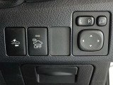 トヨタが誇る衝突被害軽減ブレーキを搭載したサポカーです。