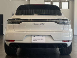 厳しいポルシェ認定中古車品質基準をクリアした車両のみを展示、販売しております。 納車後の保証内容もポルシェ認定中古車ならではの内容となっております。