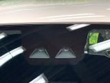 【スマートアシスト3】走行中に前方の車両等を認識し、衝突しそうな時は警報とブレーキで衝突回避と被害軽減をアシスト。より安全にドライブをお楽しみいただけます。