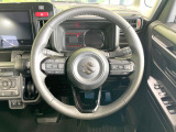 【純正革巻きステアリング】上質な革を使用することで、手にしっかり馴染みとても運転しやすいハンドルです♪