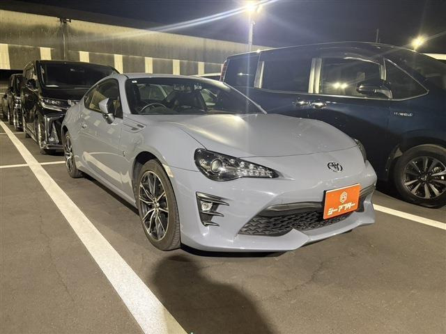 86 2.0 GT リミテッド 6速MT 禁煙車 純正ナビ バックカメラ