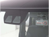 サポカーは、高齢運転者を含めたすべてのドライバーによる交通事故の発生防止・被害軽減対策の一環として、国が推奨する新しい自動車安全コンセプトです。詳しくは販売店スタッフまでおたずねください。