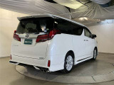 当社でご購入頂いた全ての車両はご納車前、エンジンオイル交換・ワイパーゴム・ブレーキ点検・調整・その他確認の上ご納車いたします。
