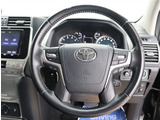 『1台』のお車に対して、こだわって仕入れを行っております。オプション装備装着車となります!