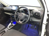 前方の見通しが良いすっきりした視界、誰でも扱いやすく運転できます。疲れにくく安心ドライブを更に快適なものにします!