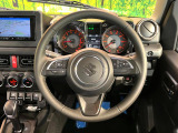 【純正革巻きステアリング】上質な革を使用することで、手にしっかり馴染みとても運転しやすいハンドルです♪