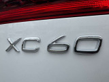 XC60よりスマートにその輝きを増して生まれ変わりました。クリーンでエレガントなスカンジナビアンデザイン。その流麗なエクステリアは、さらにシンプル&スマートに研ぎ澄まされました。
