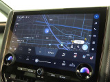 メーカー装着の14インチディスプレイオーディオを装備しております。