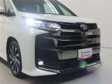 高輝度で点灯速度が速く、しかも消費電力の少ないLEDヘッドライトが装備されています!LEDの明るい光が走行中の視界の確保をサポートして、夜のドライブがより楽しく安全に運転できます♪