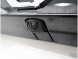 バックカメラが付いているので後方確認が非常にしやすいです。今や運転初心者も熟練者も必須装備!ついていて損はないですね♪
