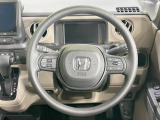 【ステアリングスイッチ】運転中、前方から目線をそらすことなく、オーディオ等の操作が可能な便利機能!安心&快適なドライブを演出してくれます♪