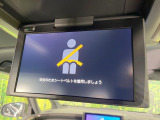 【フリップダウンモニター】大画面モニターで後席でもエンタメをお楽しみいただけます。小さなお子様にも大人気の装備です♪