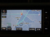 純正ナビを装備。タッチパネル式で使いやすく、お出かけもラクラクです。