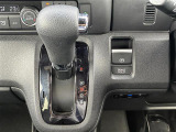 【 内装インテリア 】現車の確認はお電話で在庫のご確認の上、是非ご来店くださいませ!ご来店の難しい方は店舗スタッフがお電話やメールで詳細をお答えさせて頂きます。