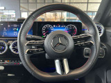 握りやすいハンドルの形状をしておりますので、お客様の運転をサポートしてくれます!