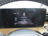 メーター内のカラーデイスプレイには運転をサポートする情報を表示します。