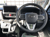 運転中も見やすいメーター。