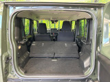 普段のお買い物や通勤、送迎等に十分な荷室スペースを確保しております。セカンドシートを倒すと、大きな荷物の積載も可能です♪