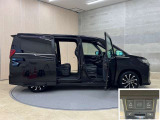スライドドアは子供やお年寄りでも乗り降りしやすい!狭い場所に駐車した時、壁や隣の車にドアをぶつける心配もありません。雨の日で濡れにくく、お子様のいるママにもおススメな機能です!☆両側電動です♪☆