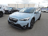 SUBARUふれあいフォローシステム。定期的な点検・整備とそのご連絡を差し上げる、アフターフォローシステム。まず納車1ヶ月目に点検・整備を行ない、その後6ヶ月ごとのセーフティチェック、12ヶ月法定