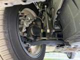 お車を安心してお乗りいただく為には、足回りの定期点検が欠かせません。サービスサポート(有償保証)では無料点検もご提供しており、安心のカーライフをお過ごしいただけるサポート体制が整っています。