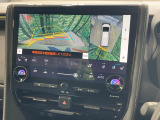【パノラミックビューモニター】専用のカメラにより、上から見下ろしたような視点で360度クルマの周囲を確認することができます☆死角部分も確認しやすく、狭い場所での切り返しや駐車もスムーズに行えます。