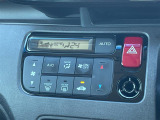 【 オートエアコン 】車内温度を感知して自動で温度調整をしてくれるのでいつでも快適な車内空間を創り上げます!//
